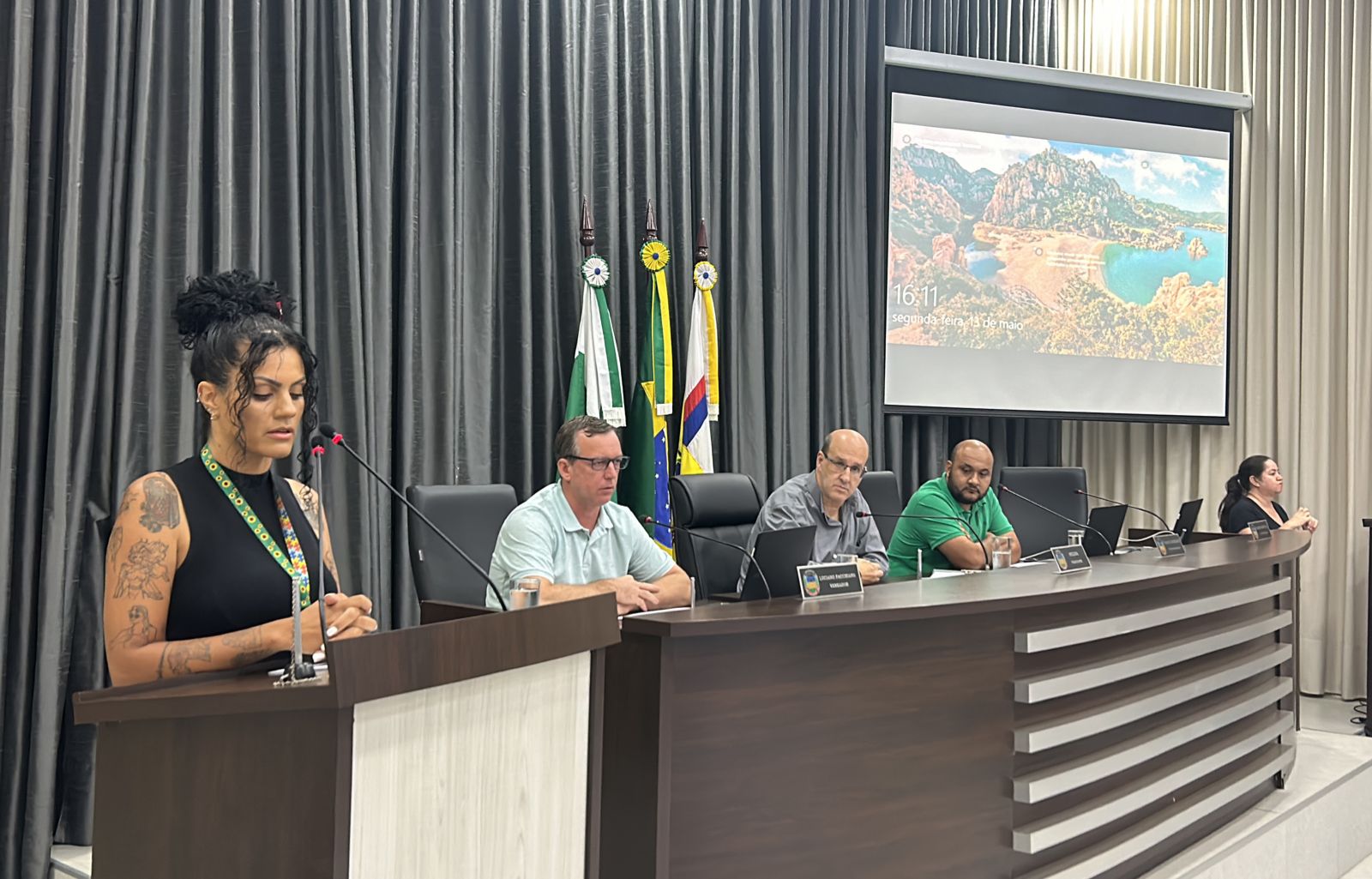 Assistência social é tema abordado durante sessão da Câmara de Apucarana 