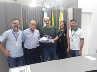 Molina recebe a diretoria do Colégio São José