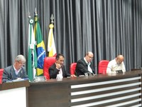 Vereadores aprovam R$ 11 milhões para asfalto