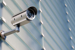 Vereadores sugerem instalação de câmeras de monitoramento nos Cemeis da cidade